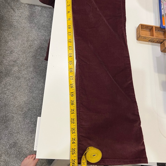 NWT Abercrombie and Fitch Jeans Women 26 Burgundy Velvet High Rise Ankle Flare - Picture 7 of 7